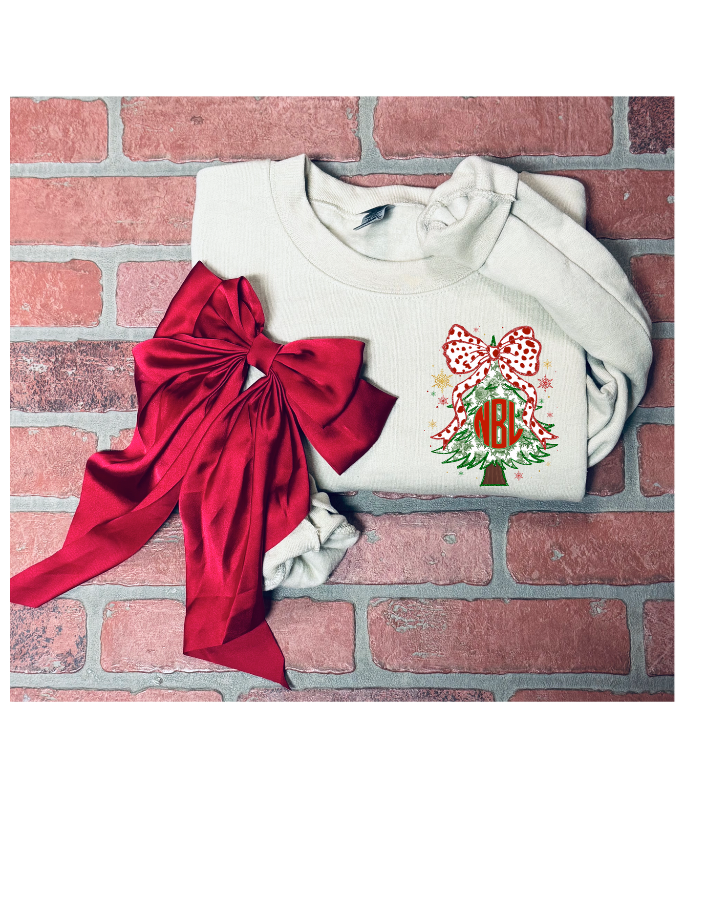 MONOGRAM TREE CREWNECK WITH BOW